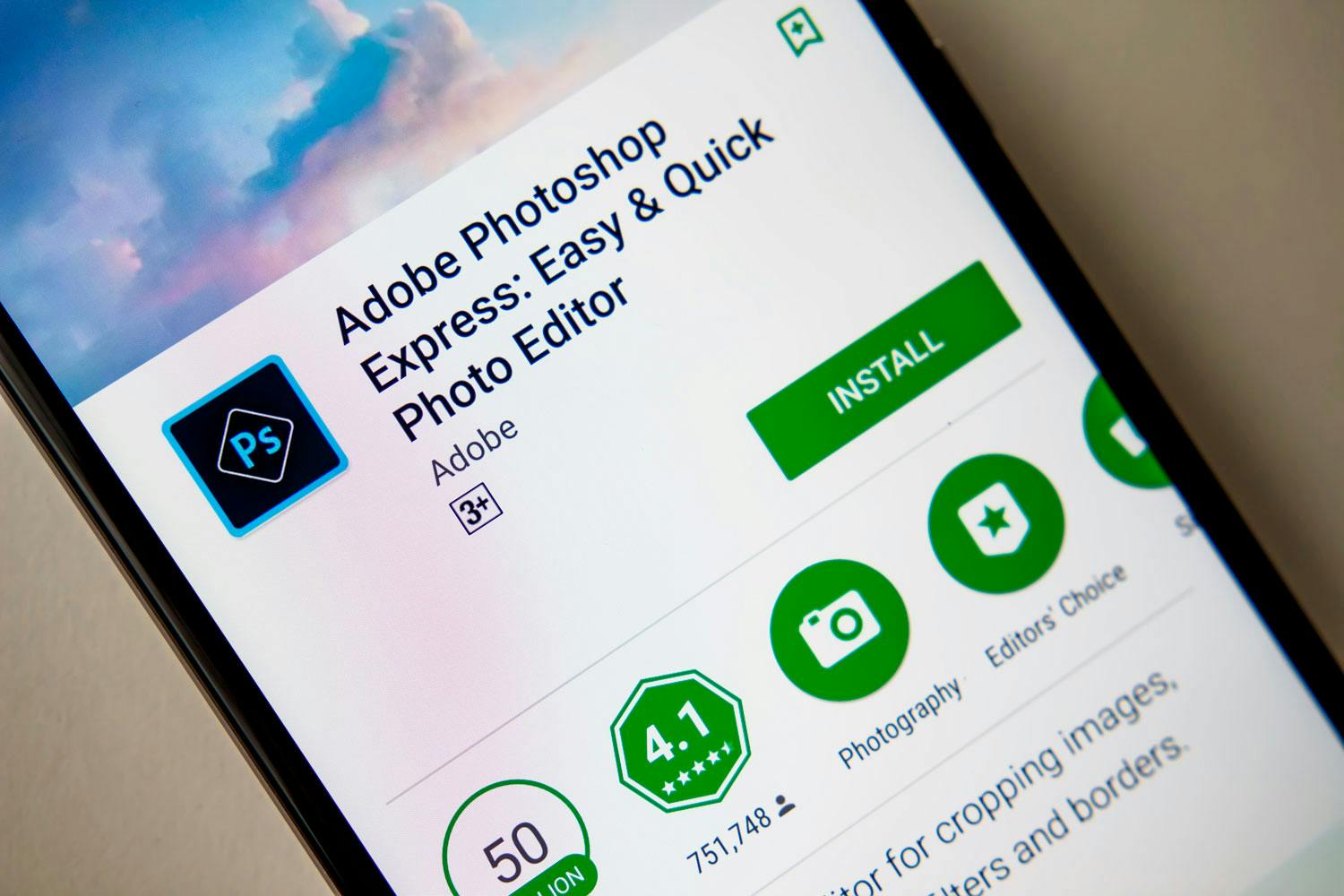 Adobe Photoshop Express Effektive Photoshop-funksjoner i en intuitiv mobilapp.